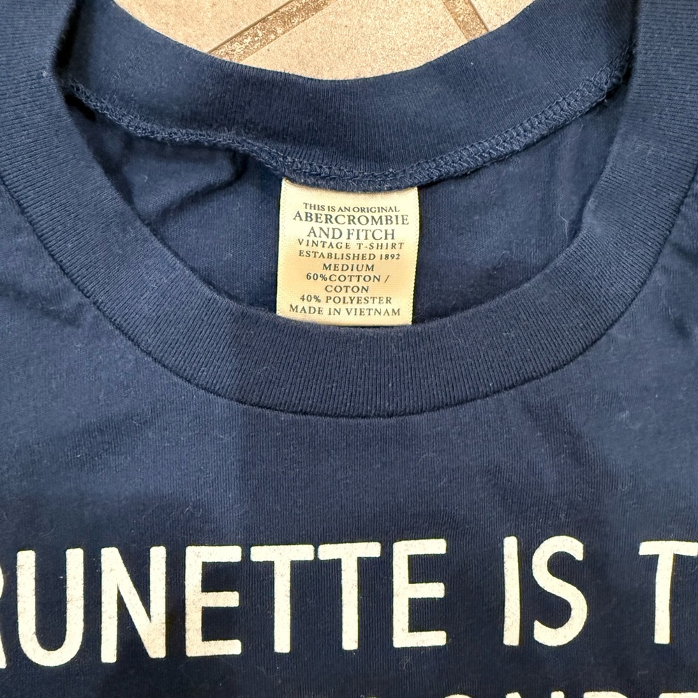 Vintage early 2000s Abercrombie & Fitch Navy Graphic Tee - Picture 2 of 3
